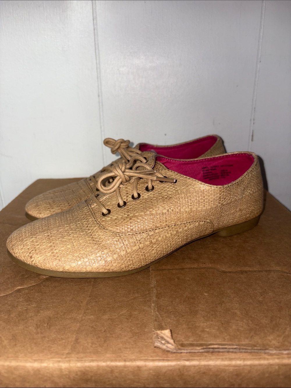 Women’s Guppy Woven Lace-Up Oxford Shoes size 8